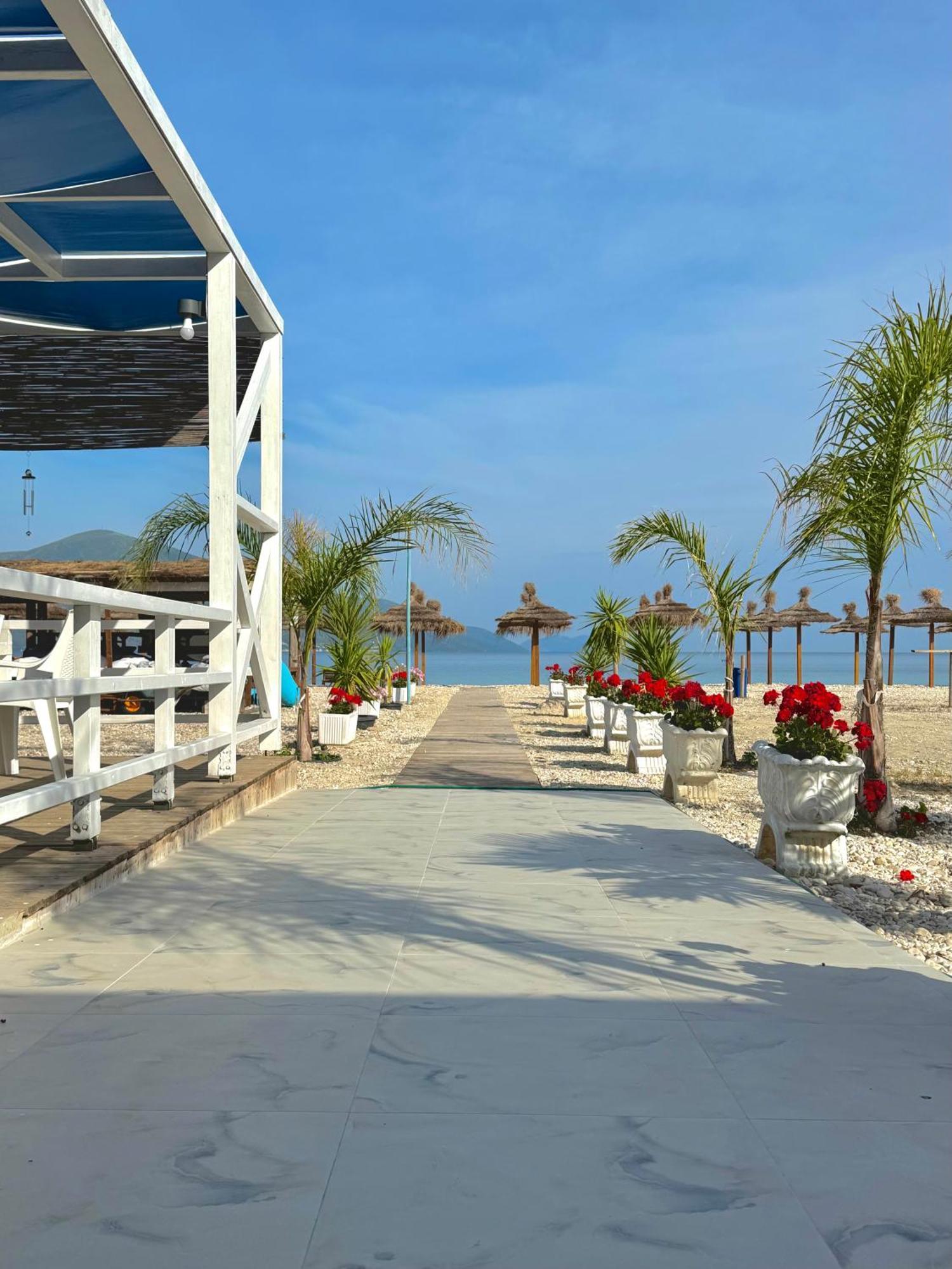 Blue Paradise Hotel Orikum Exterior photo