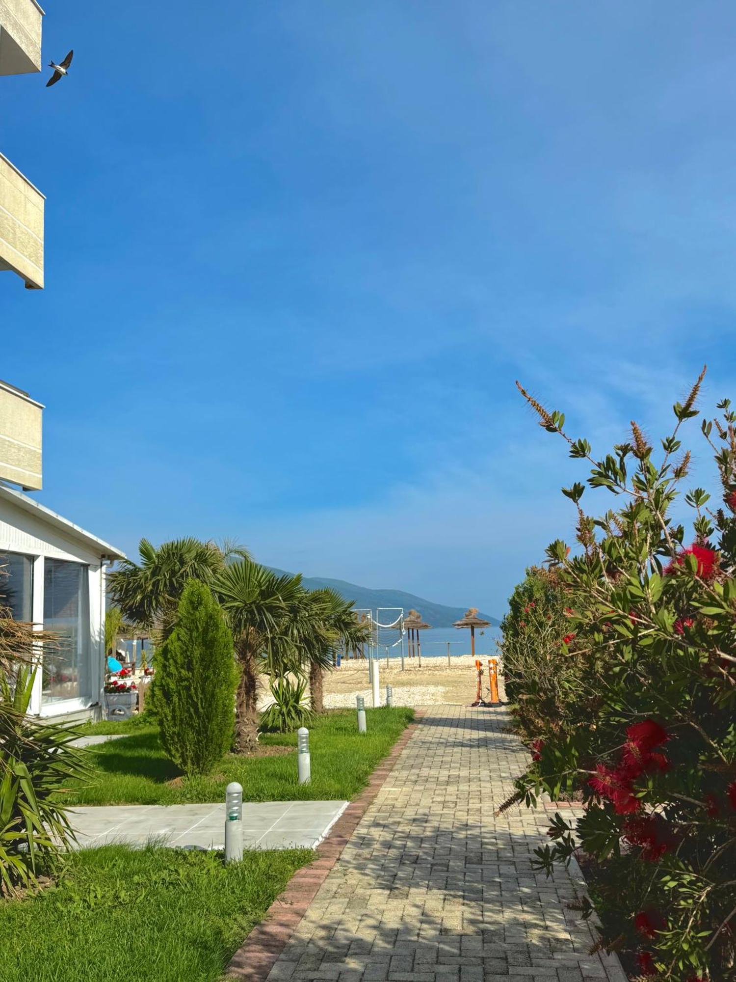 Blue Paradise Hotel Orikum Exterior photo