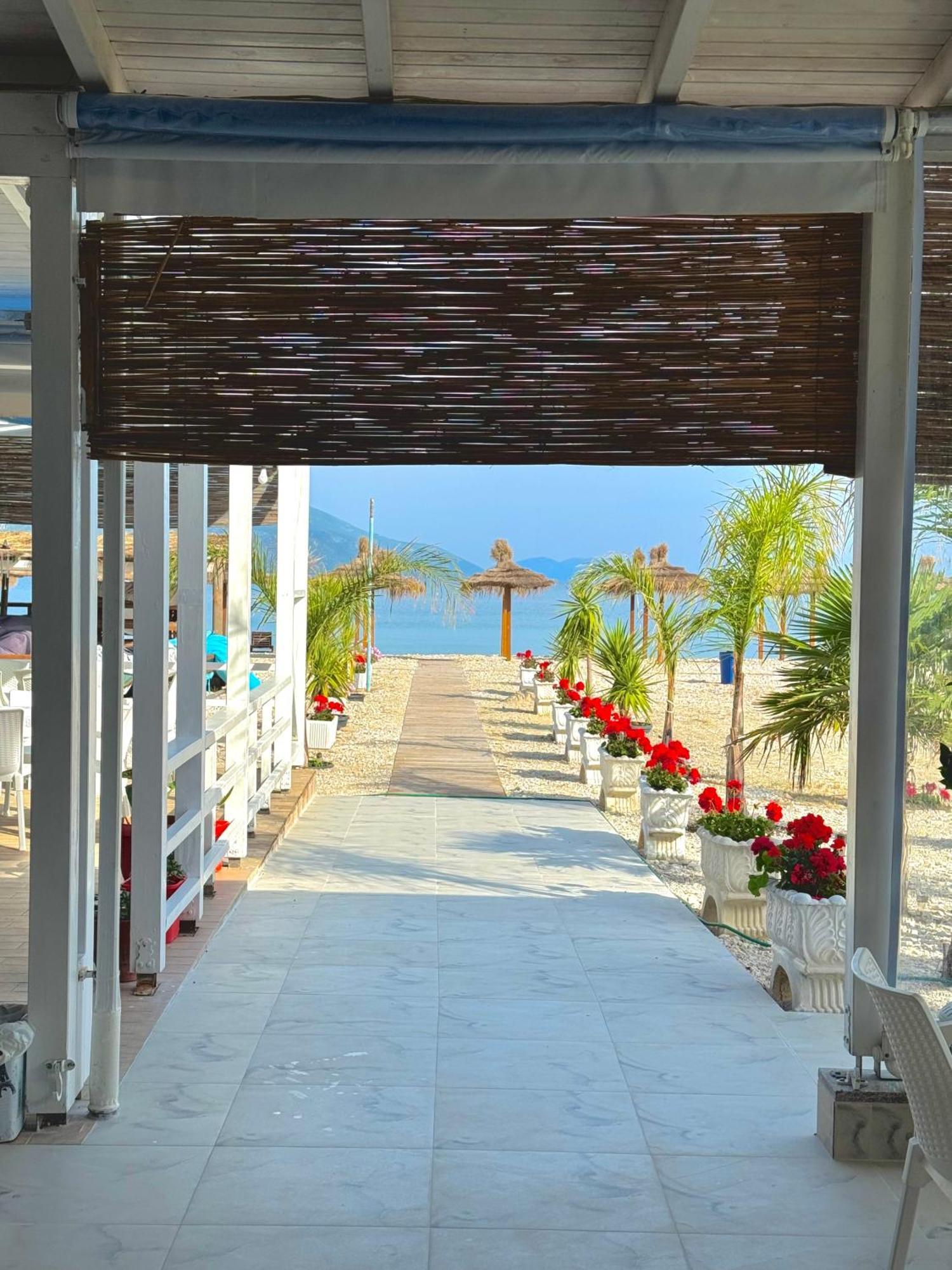 Blue Paradise Hotel Orikum Exterior photo